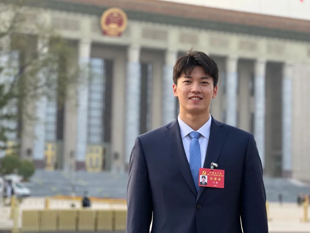 6d783748418d4141be323dd780abd14e.jpg 6d783748418d4141be323dd780abd14e.jpg